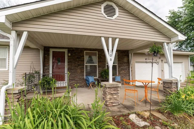 $200,000 | 106 South Clark Street, Adrian, MO 64720