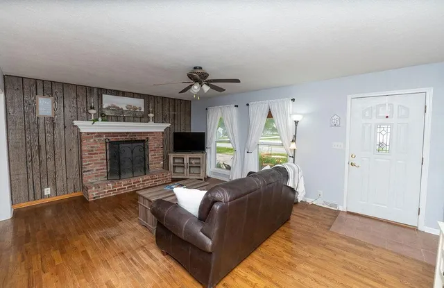 $200,000 | 106 South Clark Street, Adrian, MO 64720