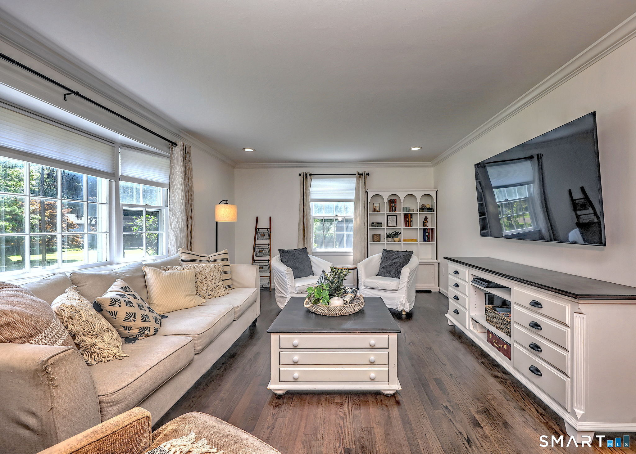 88 Scenic Hill Road Trumbull, CT 06611 - Photo 6 of 39 Gallery Image 6