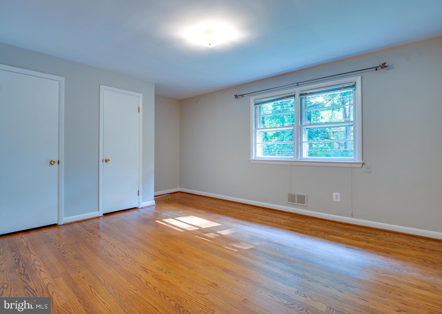 3725 Military Road Arlington, VA 22207 - Photo 17 of 33 Upper level bedroom #3