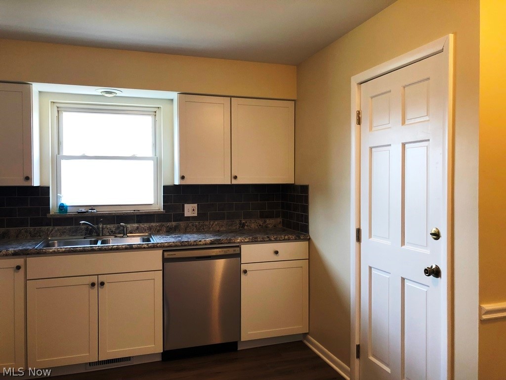 2850-2852 Chamberlain Road Akron, OH 44333 - Photo 11 of 31
