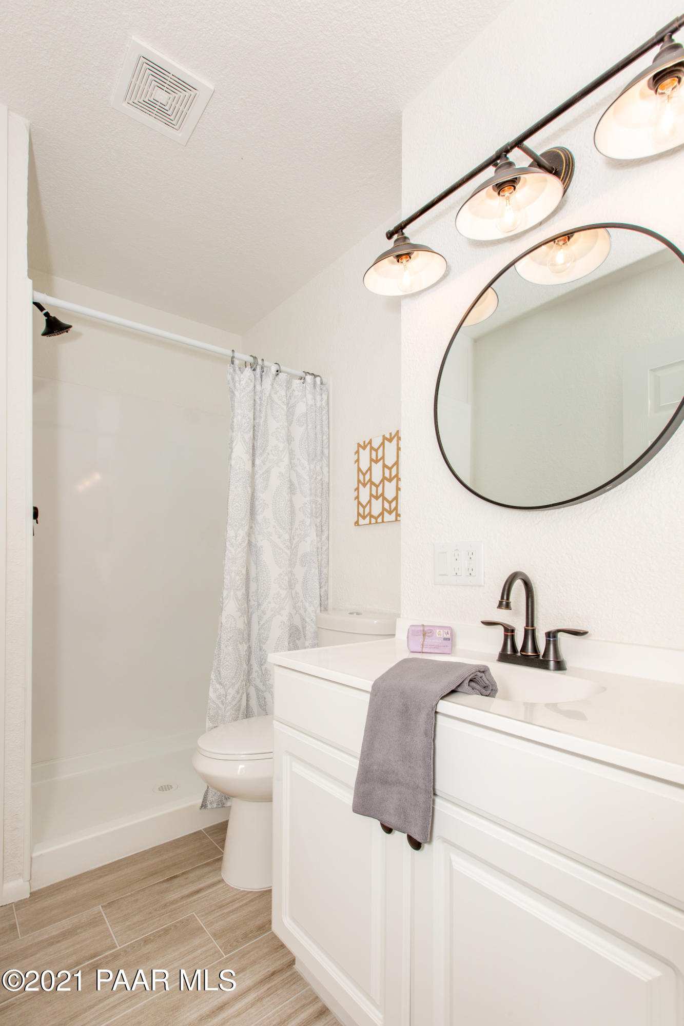 3575 North Tower Road Prescott Valley, AZ 86314 - Photo 14 of 30 Master Bathroom