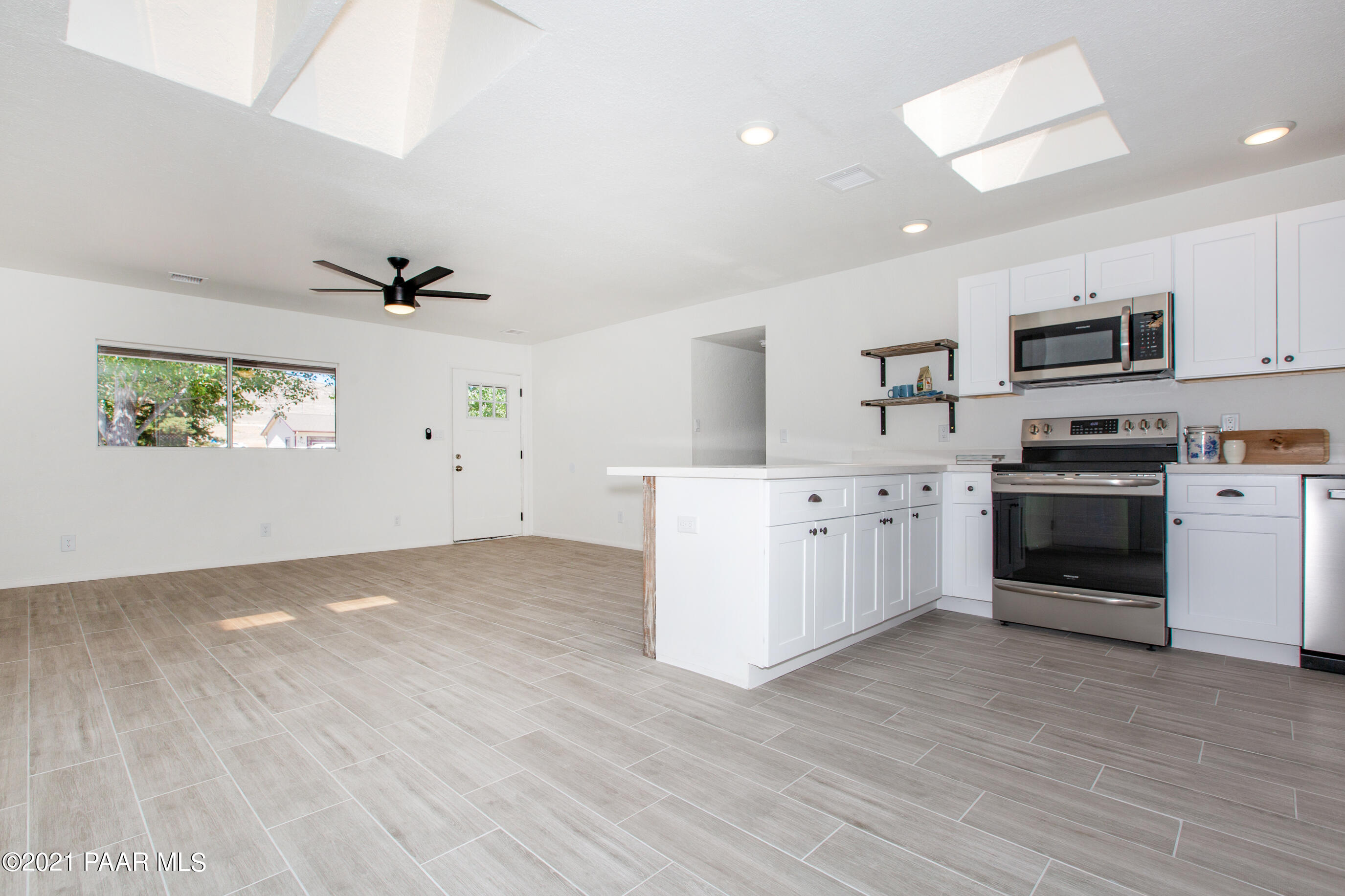 3575 North Tower Road Prescott Valley, AZ 86314 - Photo 10 of 30 McQuality Designs & Services-847