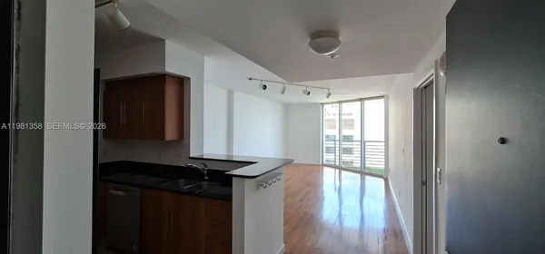 $473,000 | 335 South Biscayne Boulevard, Unit 3610, Miami, FL 33131