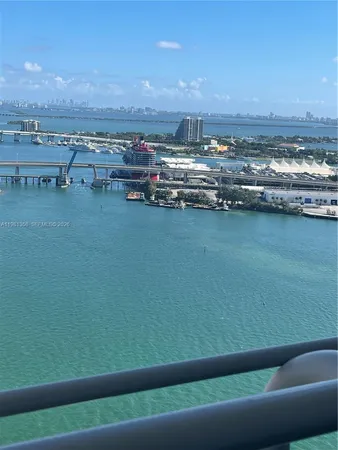 $473,000 | 335 South Biscayne Boulevard, Unit 3610, Miami, FL 33131