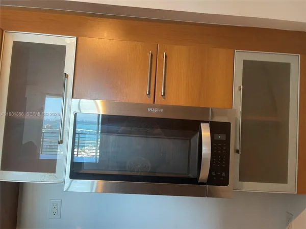 $473,000 | 335 South Biscayne Boulevard, Unit 3610, Miami, FL 33131