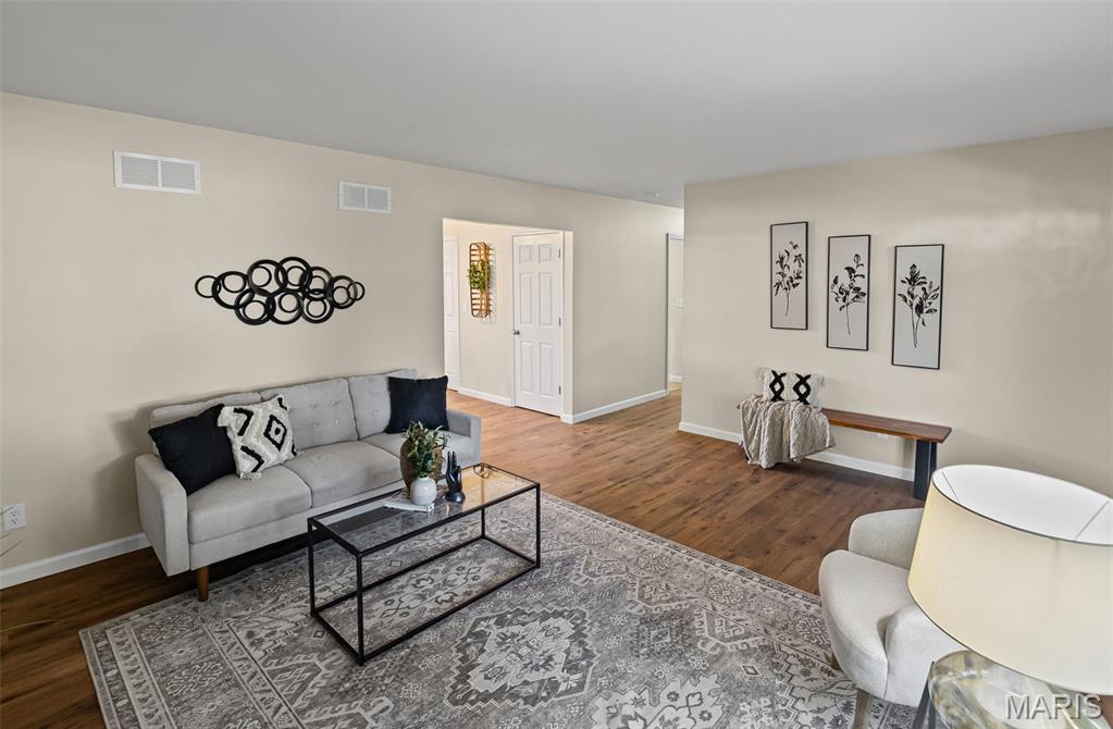 201 Utah Place Bethalto, IL 62010 - Photo 11 of 33