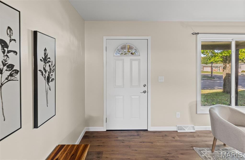 201 Utah Place Bethalto, IL 62010 - Photo 8 of 33