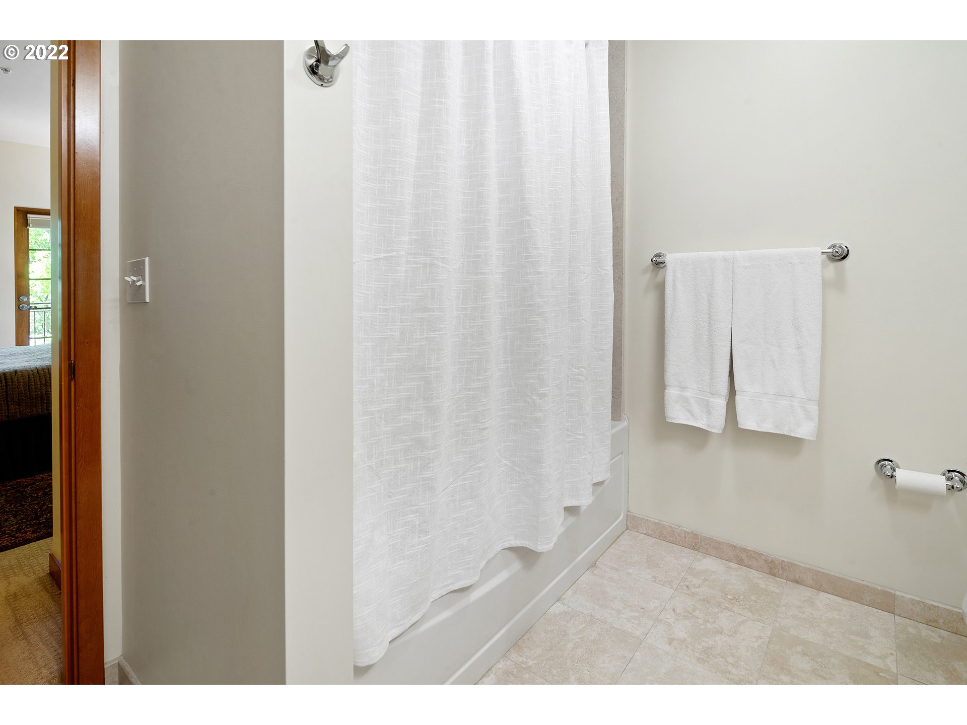 2335 Northwest Raleigh Street, Unit 235 Portland, OR 97210 - Photo 24 of 28 Gallery Image 24