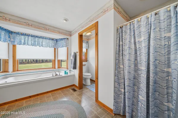 $695,000 | 251 South Trotman Road, Camden, NC 27921