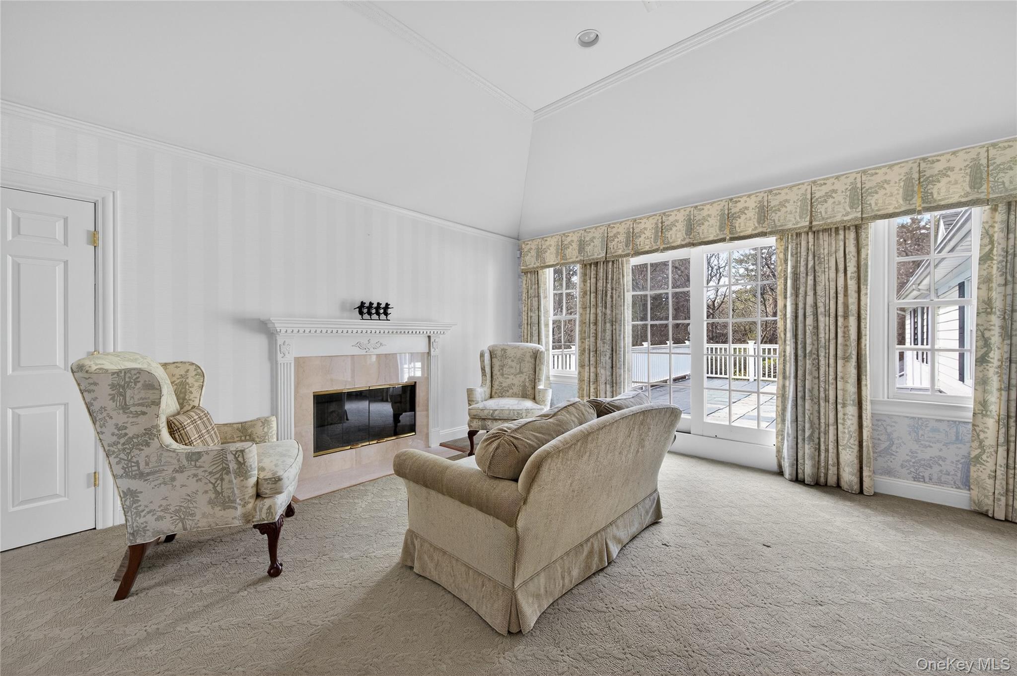 1862 Muttontown Road Syosset, NY 11791 - Photo 16 of 33