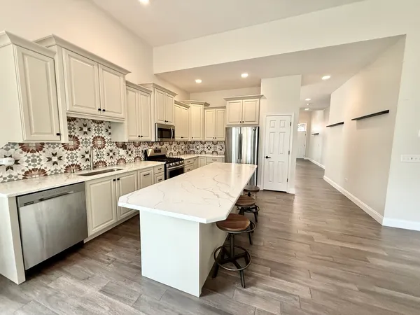 $595,000 | 1167 Kingsley Lane, Aurora, IL 60505