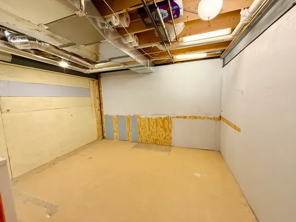 $595,000 | 1167 Kingsley Lane, Aurora, IL 60505