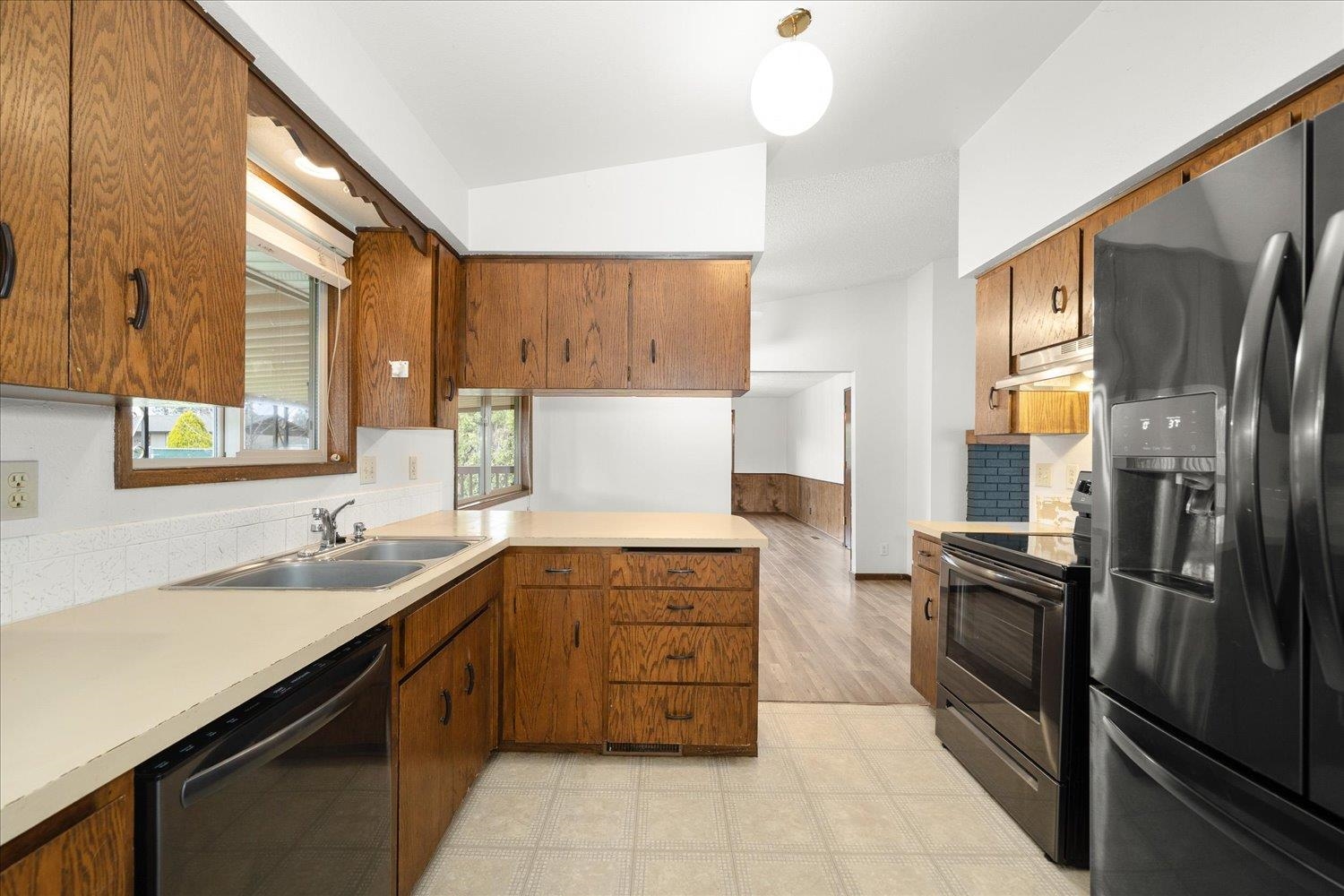 2106 South Bolivar Road Spokane Valley, WA 99037 - Photo 15 of 41 Gallery Image 15