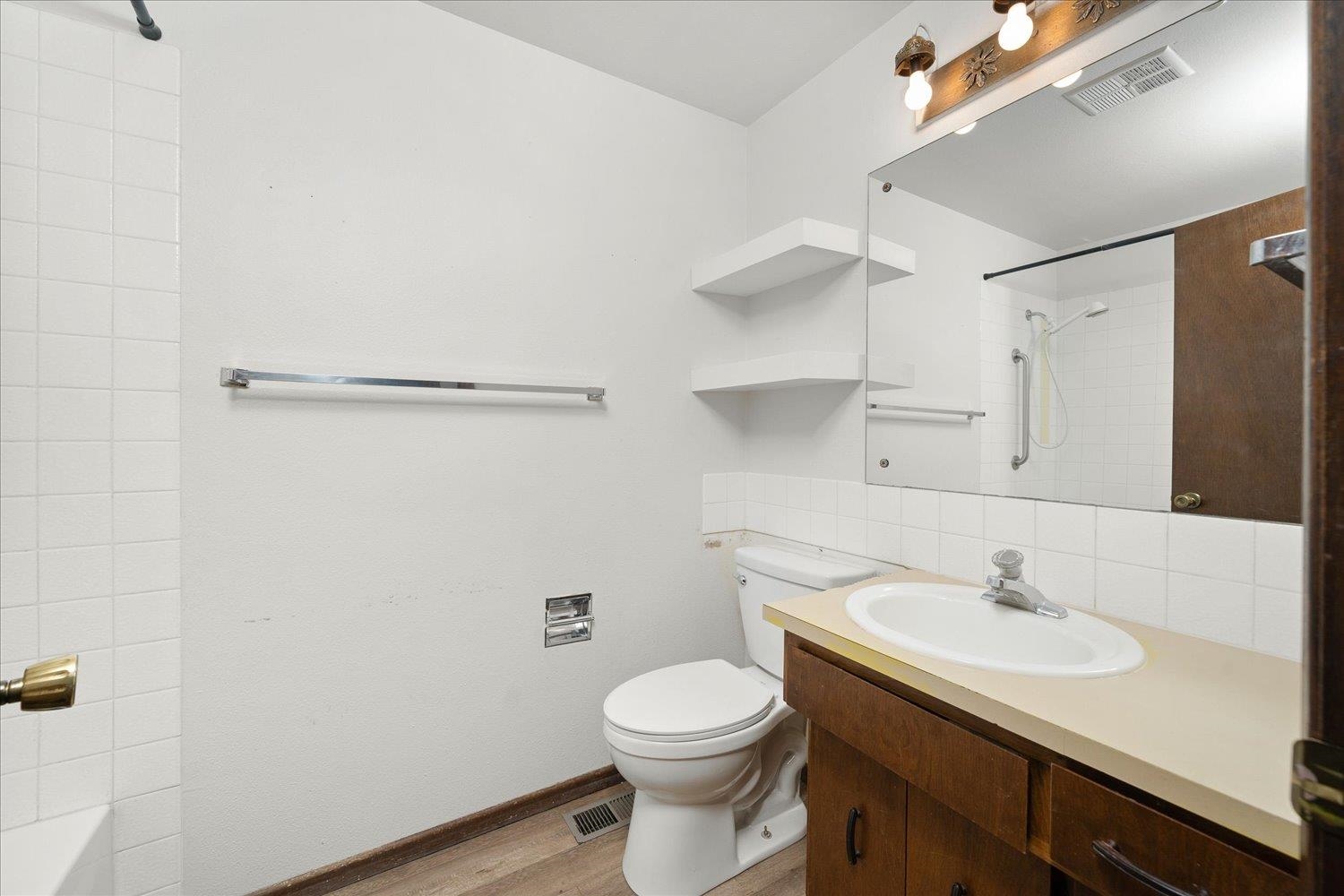2106 South Bolivar Road Spokane Valley, WA 99037 - Photo 17 of 41 Gallery Image 17