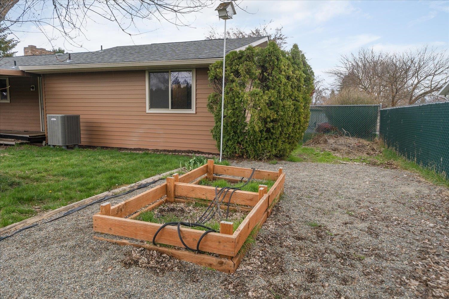 2106 South Bolivar Road Spokane Valley, WA 99037 - Photo 40 of 41 Gallery Image 40