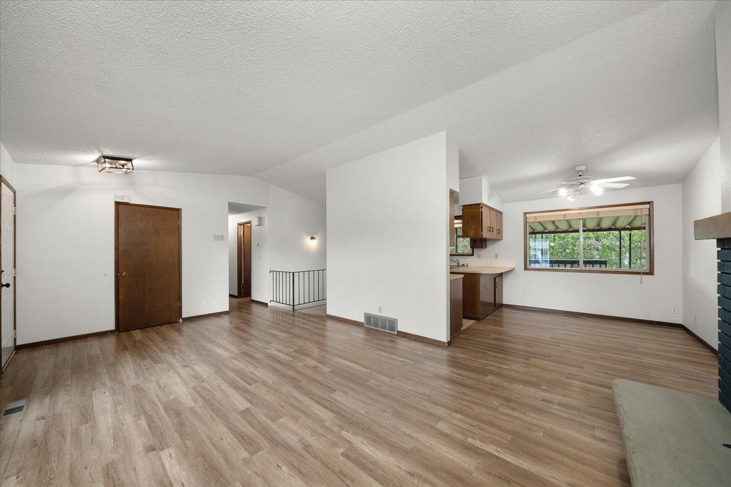 2106 South Bolivar Road Spokane Valley, WA 99037 - Photo 7 of 41 Gallery Image 7