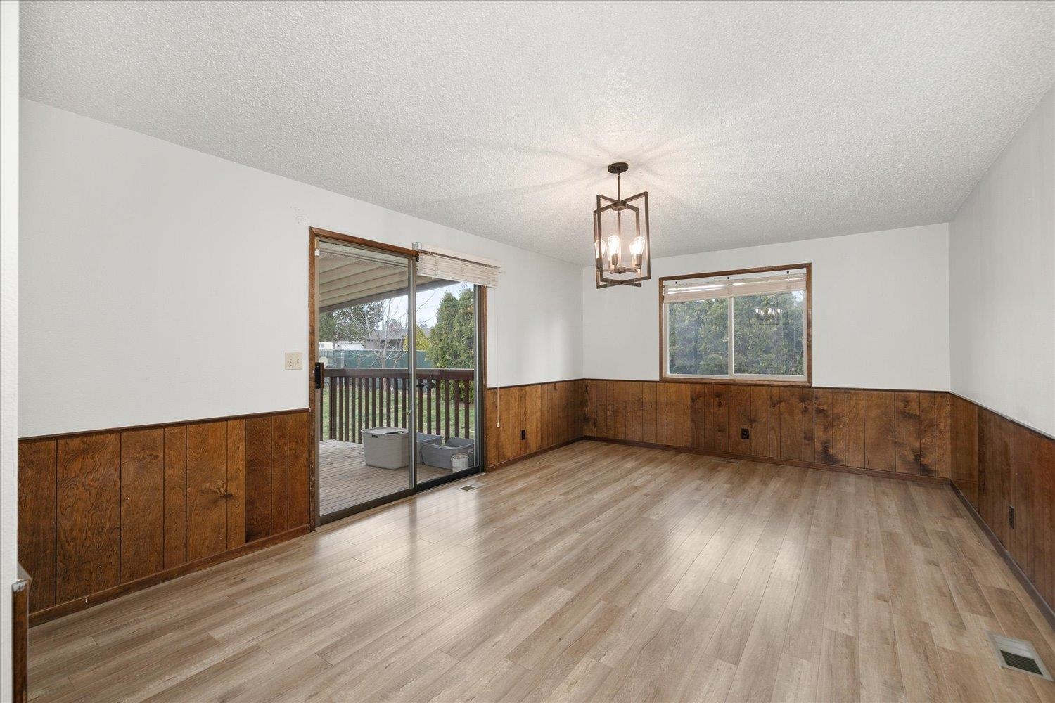 2106 South Bolivar Road Spokane Valley, WA 99037 - Photo 9 of 41 Gallery Image 9