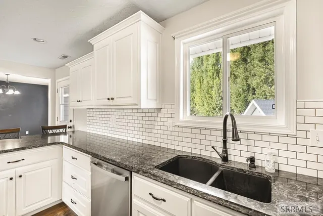 $450,000 | 554 North Park, Shelley, ID 83274