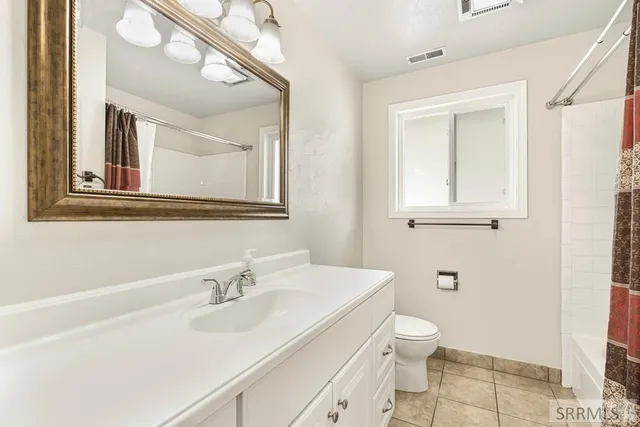 $450,000 | 554 North Park, Shelley, ID 83274