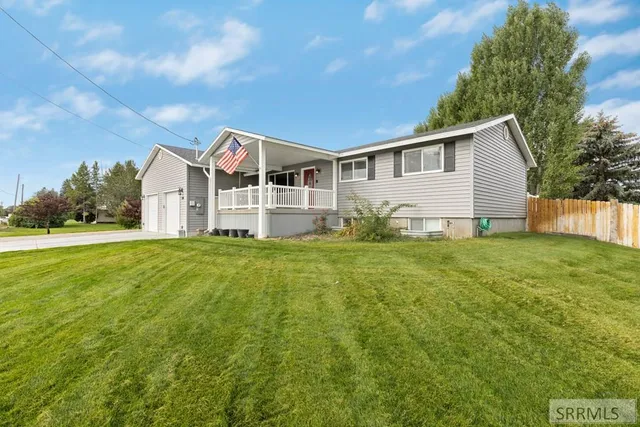$450,000 | 554 North Park, Shelley, ID 83274