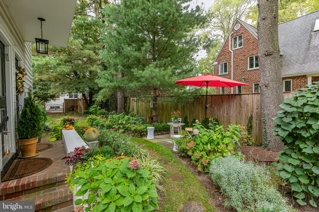 $965,000 | 8 Greenholm Street, Unit 3, Princeton, NJ 08540