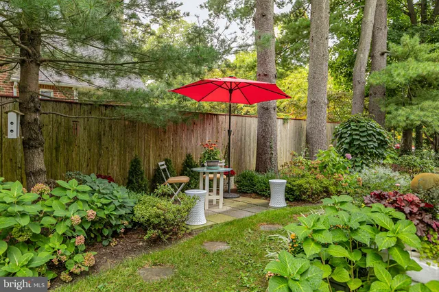 $965,000 | 8 Greenholm Street, Unit 3, Princeton, NJ 08540