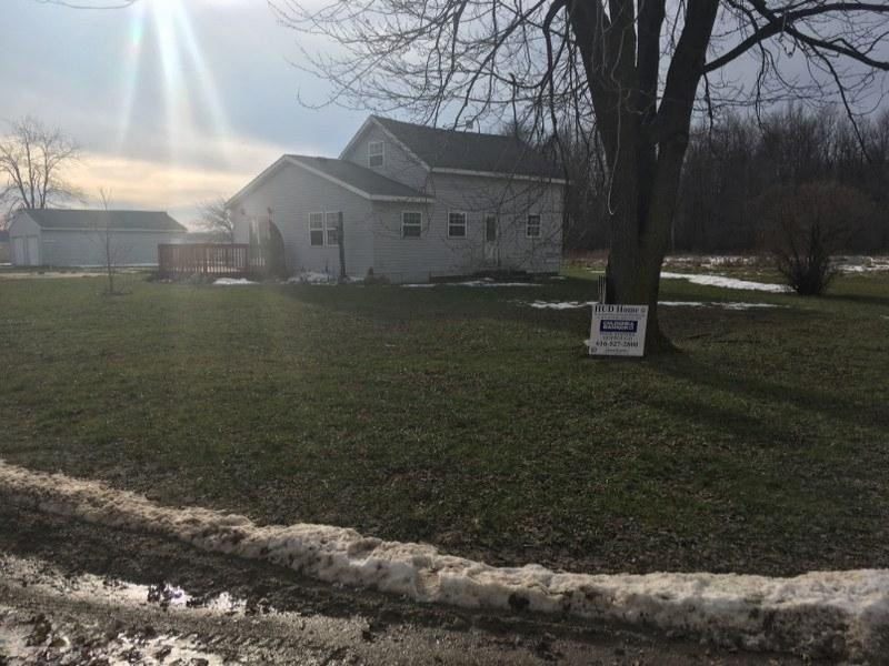 1988 East Knoll Road Portland, MI 48875 - Photo 7 of 33 IMG_3517_800x600