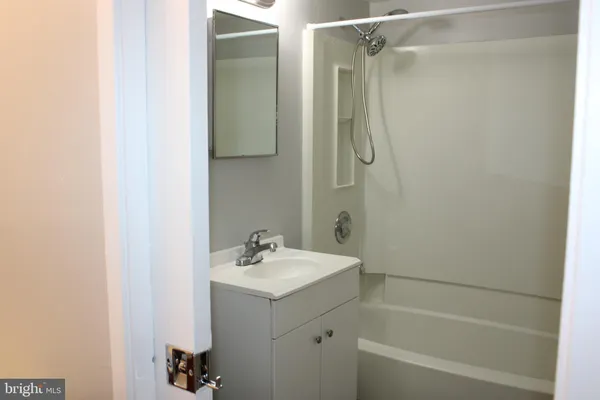 $2,500 | 2319 Freetown Court, Unit 23/21C, Reston, VA 20191