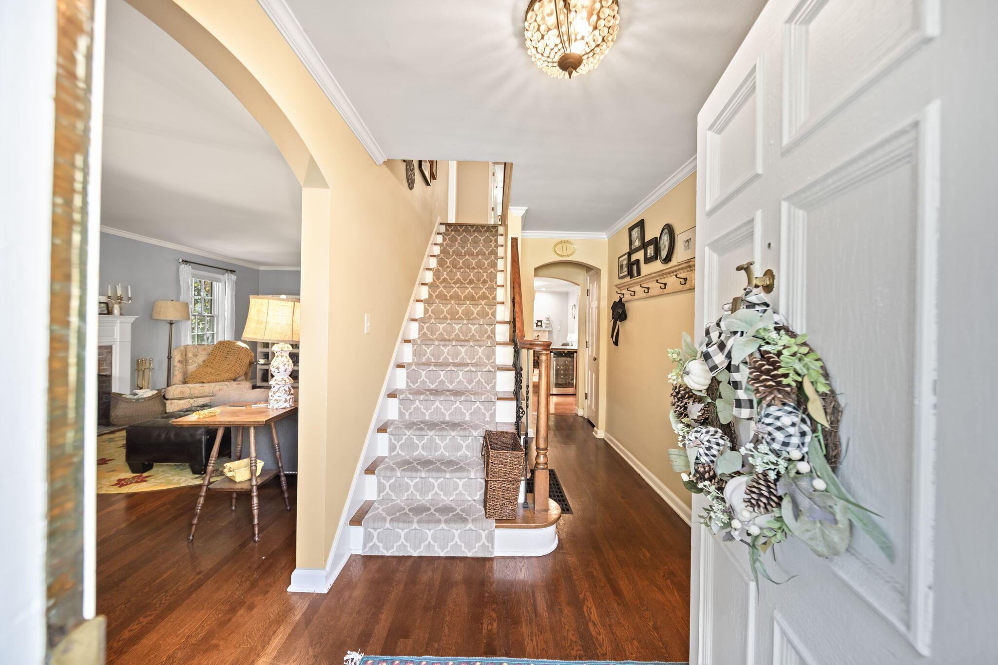 2593 Coventry Road Columbus, OH 43221 - Photo 4 of 107 15-web-or-mls-DSC08534