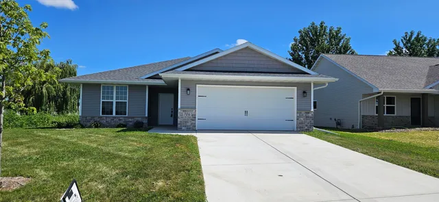 $414,900 | 706 Tambour Court, De Pere, WI 54115