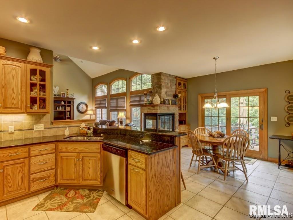 10 Riverwood Drive Rochester, IL 62563 - Photo 3 of 36 Gallery Image 3