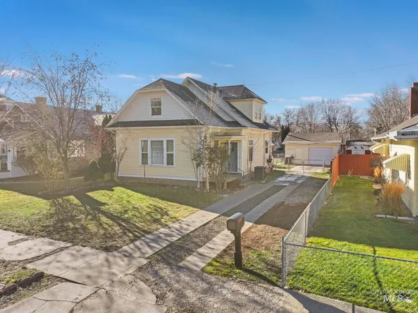 $358,000 | 242 8th Avenue East, Twin Falls, ID 83301