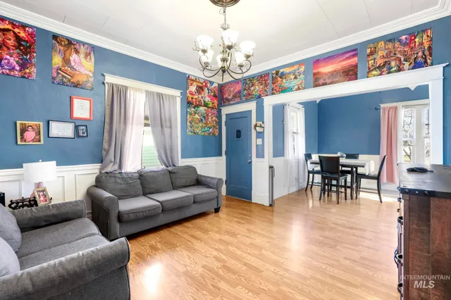 $365,000 | 242 8th Avenue East, Twin Falls, ID 83301