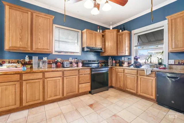 $365,000 | 242 8th Avenue East, Twin Falls, ID 83301