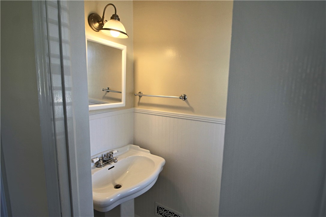 308 Concord Avenue Anderson, SC 29621 - Photo 16 of 31 Master Bath