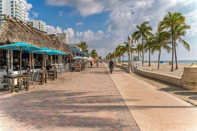 $1,800 | 324 Indiana Street, Hollywood, FL 33019