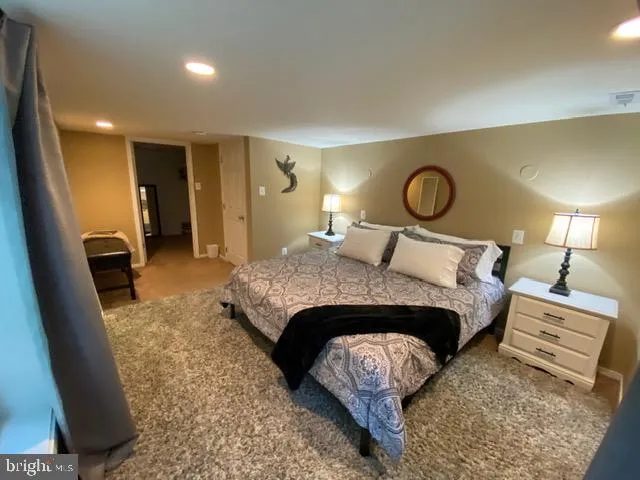 $2,650 | 8613 Brandt Place, Bethesda, MD 20814