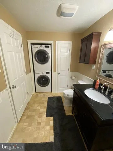 $2,650 | 8613 Brandt Place, Bethesda, MD 20814