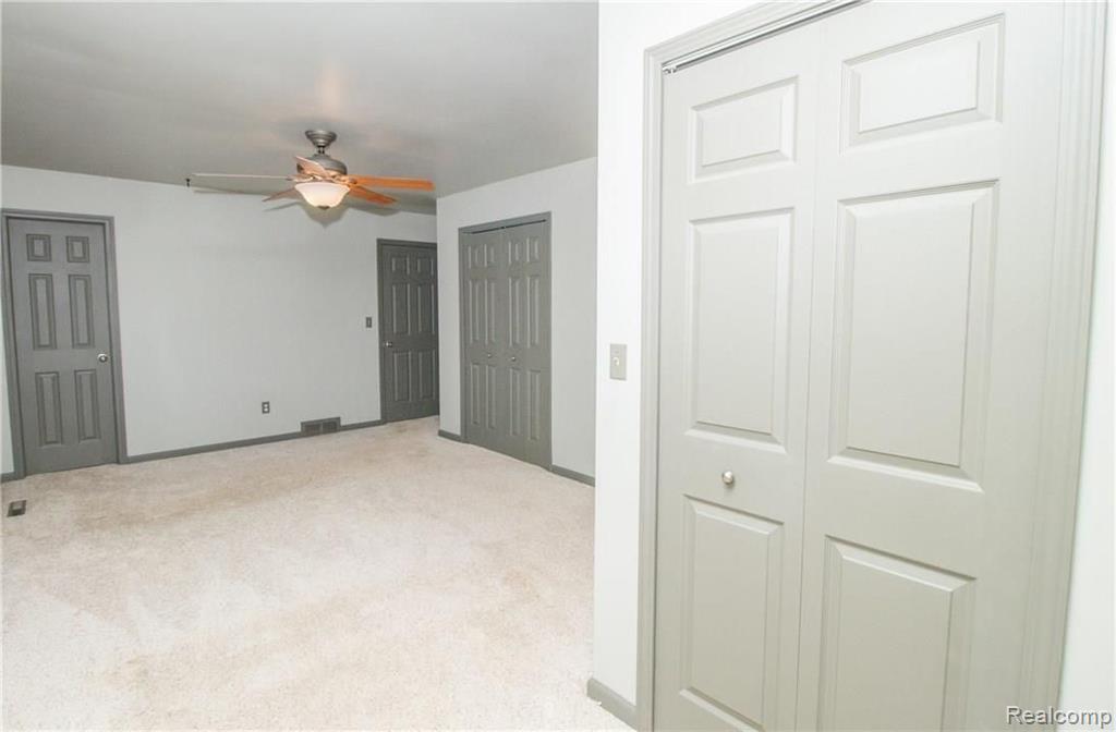 5501 Corunna Road Flint, MI 48532 - Photo 66 of 78