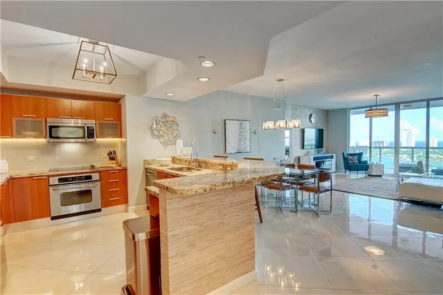 a view of a livingroom with furniture window and outside view