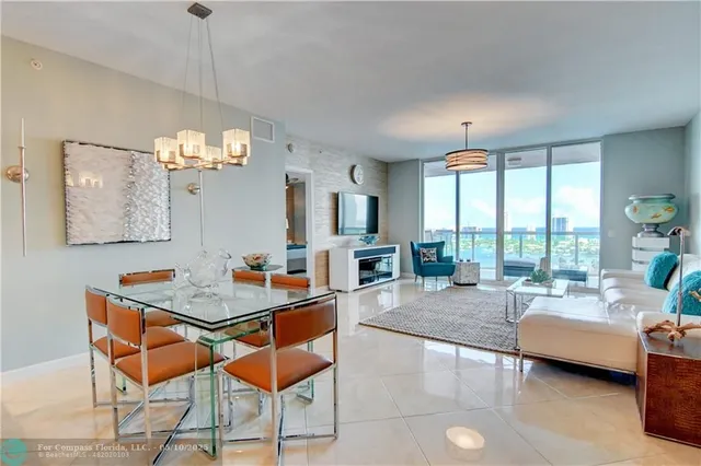 a view of a livingroom with furniture window and outside view