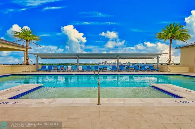 $5,000 | 2640 Lake Shore Drive, Unit 2211, Riviera Beach, FL 33404