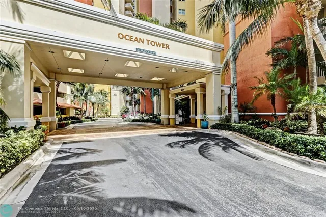 $5,000 | 2640 Lake Shore Drive, Unit 2211, Riviera Beach, FL 33404