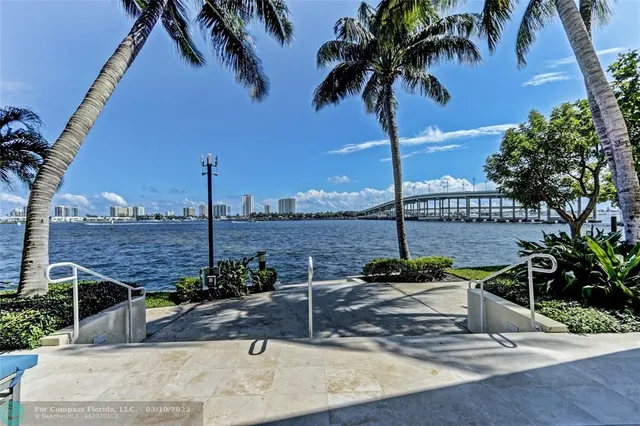 $5,000 | 2640 Lake Shore Drive, Unit 2211, Riviera Beach, FL 33404