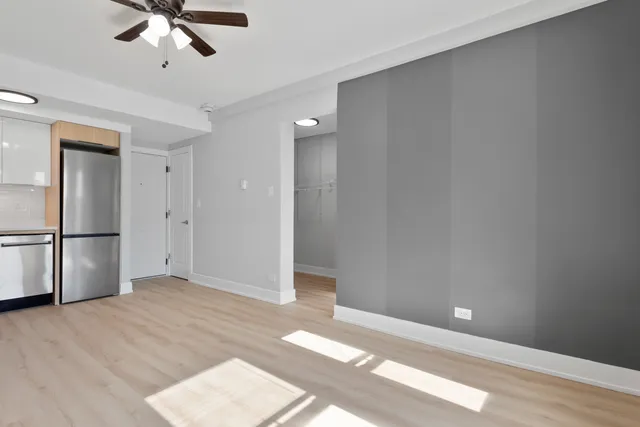 $1,213 | 1634 West Howard Street, Unit 314, Chicago, IL 60626