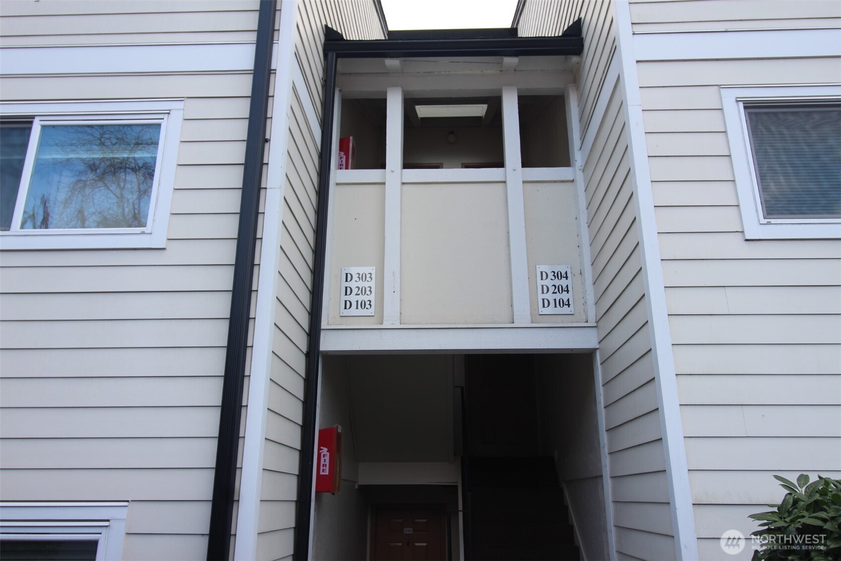 15210 Macadam Road South, Unit D304 Tukwila, WA 98188 - Photo 20 of 23 a view of door