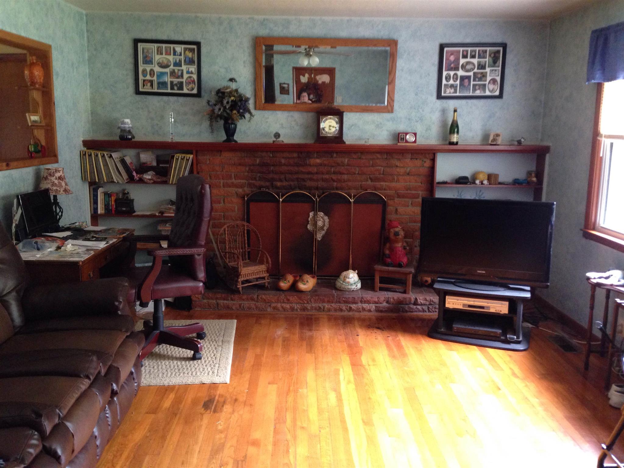 2152 Chambliss Road Pleasant View, TN 37146 - Photo 2 of 24 a view of a room with gym equipment