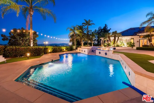 $4,220,000 | 13023 Aguamarina, San Diego, CA 92128