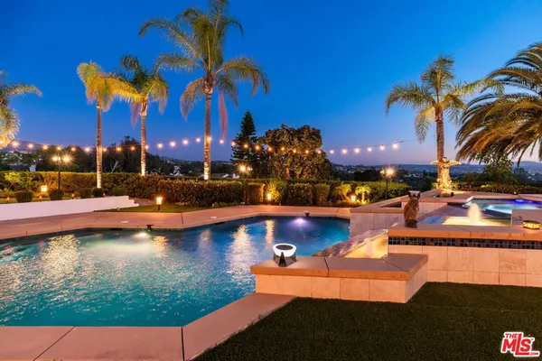 $4,220,000 | 13023 Aguamarina, San Diego, CA 92128